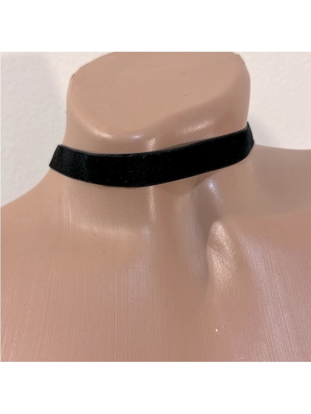 ASOS Black Velvet Choker